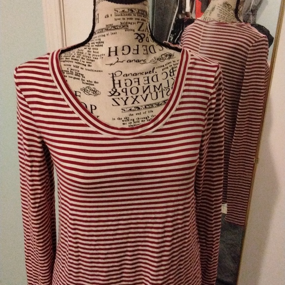 Women's EUC Banana Republic red & white striped long sleeve top size M - Picture 2 of 4